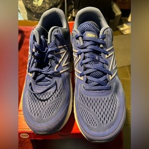 New Balance Women’s Sz 11 Wide Sport Shoes-new